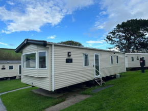 Newquay Bay Porth Caravan - 6 berth
